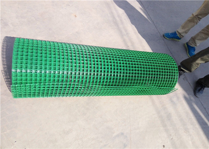12-150mmの耕作のための開きによって溶接される金網ロールスロイス1m Wx50m Lサイズ